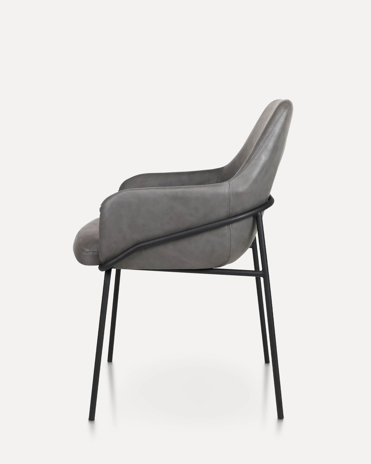 Skórzane krzesło do jadalni z ramieniem Skórzane krzesło do jadalni z ramieniem