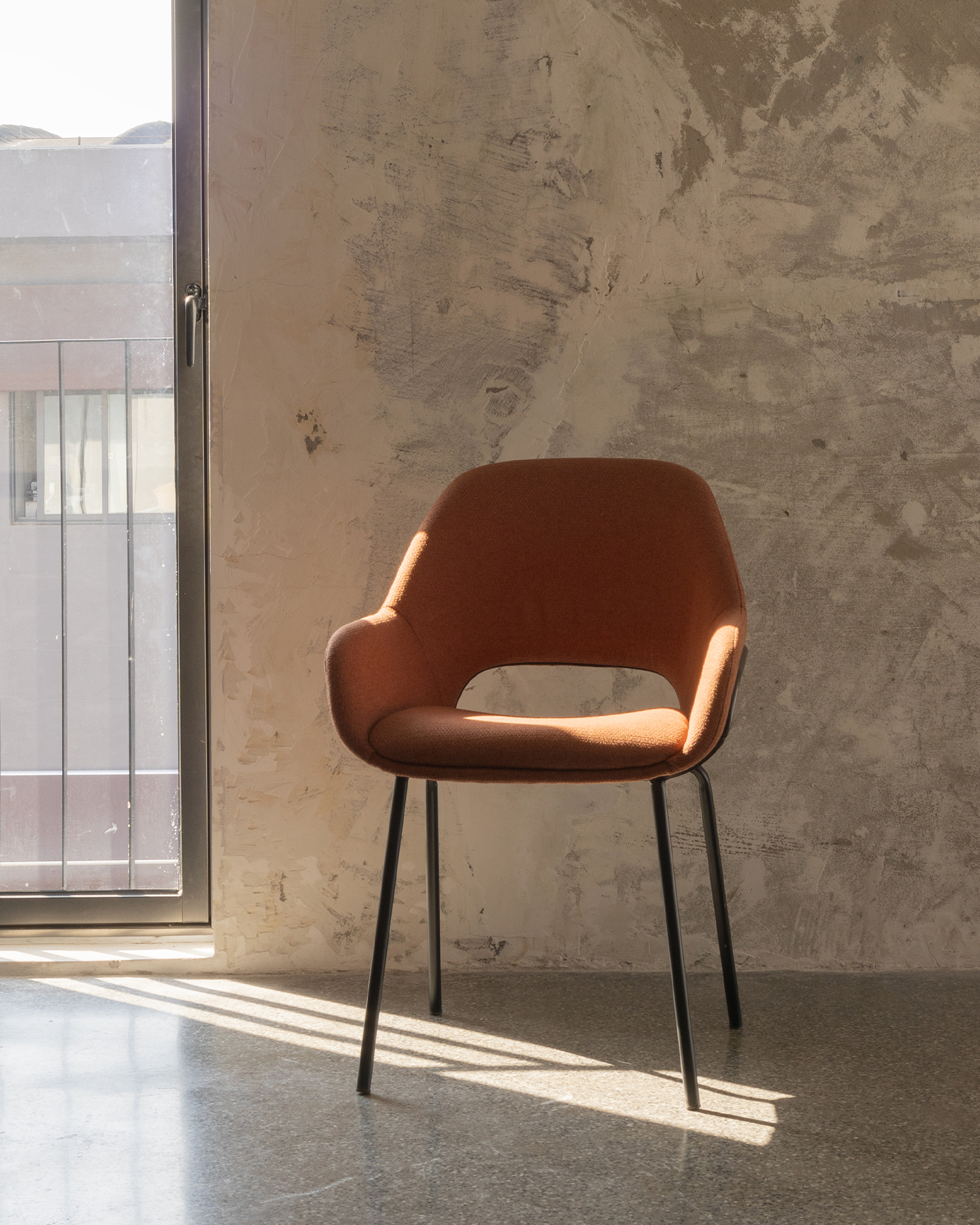 Metalowe krzesła do jadalni Metalowe krzesła do jadalni